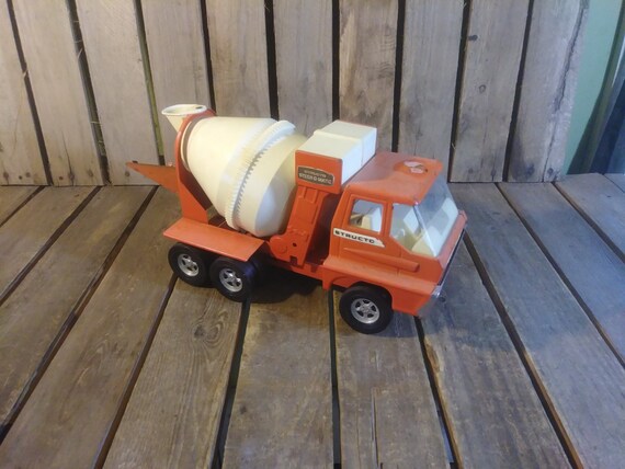structo toys cement mixer