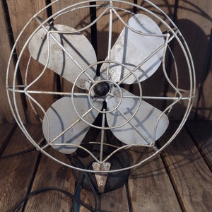 Vintage Rusty Fan, Does Not Work Decor Or Parts Piece Only