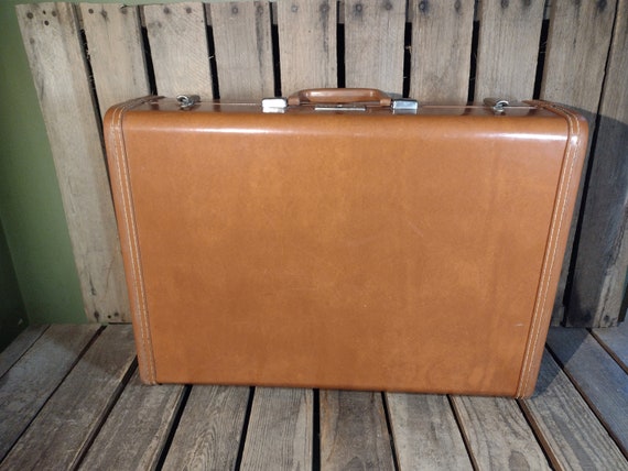 Vintage Suitcase - image 3