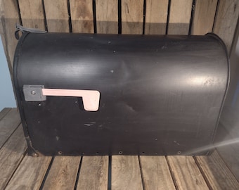 Large Vintage Black Mailbox with Pink Flag – Rustic Distressed Farmhouse Outdoor Decor