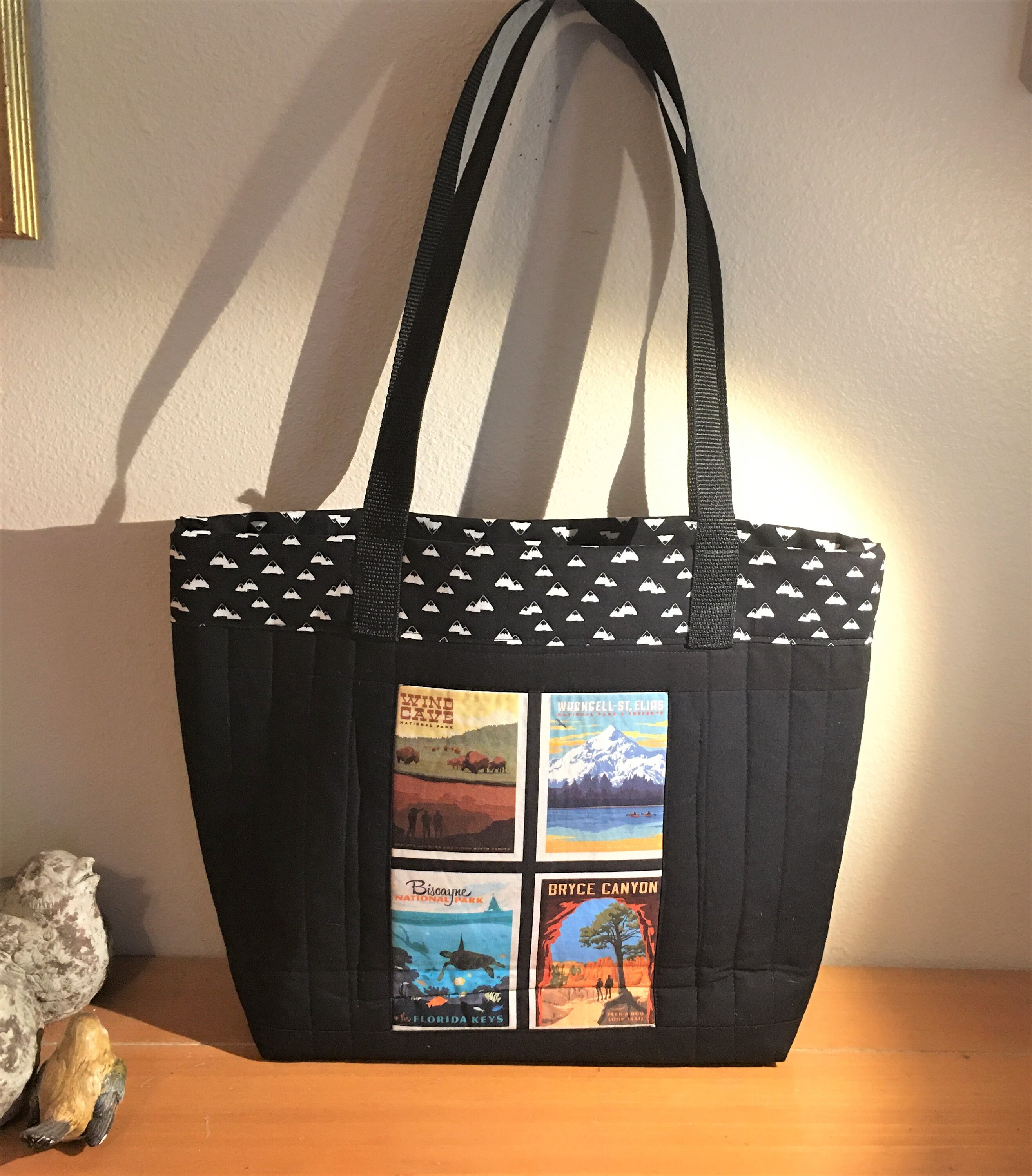 QUILTED Grab and Go Bag, National Park MINI POSTER Theme, Black