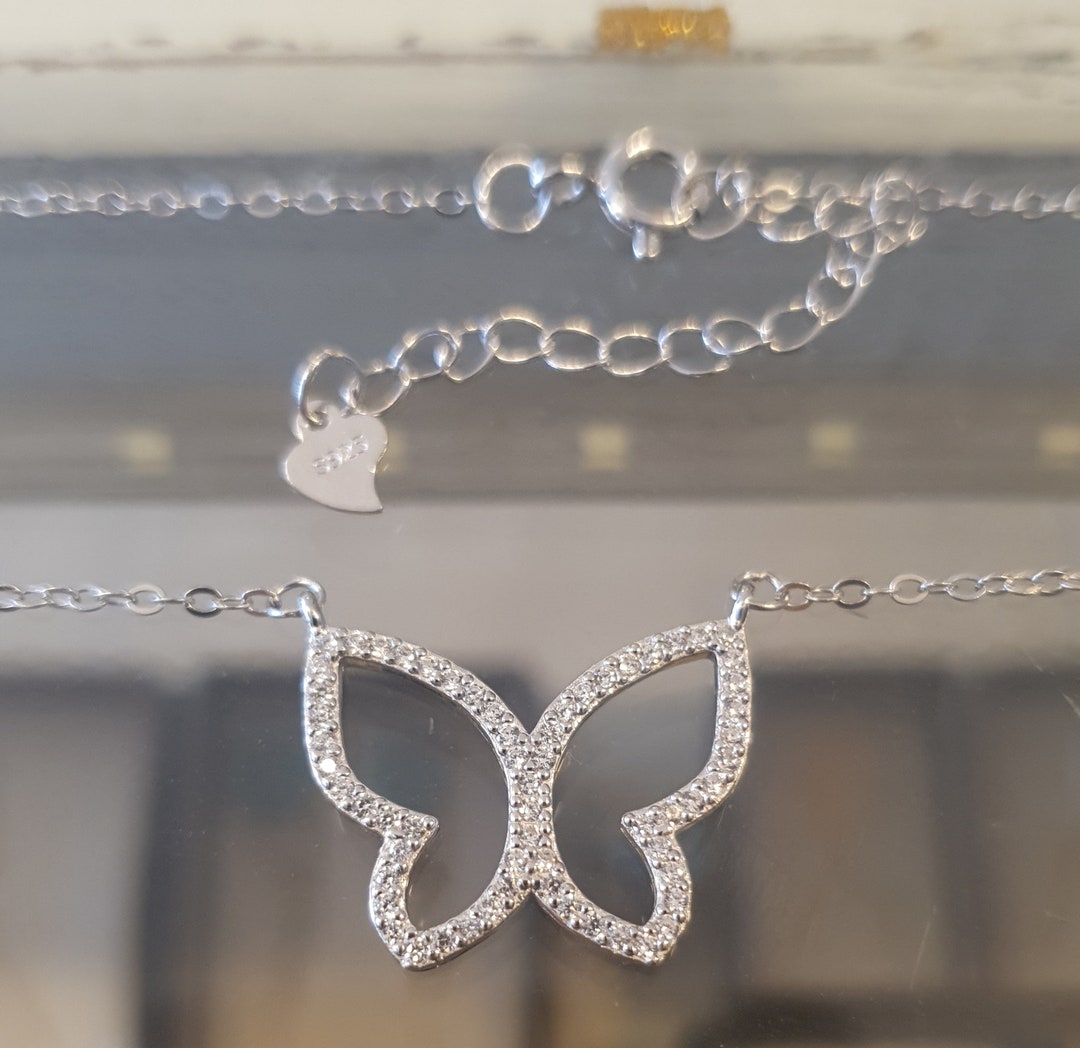 BUTTERFLY SILHOUETTE SILVER DIAMOND NECKLACE main image 0