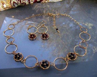 Hoop Jewelry set , Gold circle necklace ,Multi hoop necklace, Gold filled hoops, Gold hoop necklace ,Linked circles chain, Gold Red jewelry