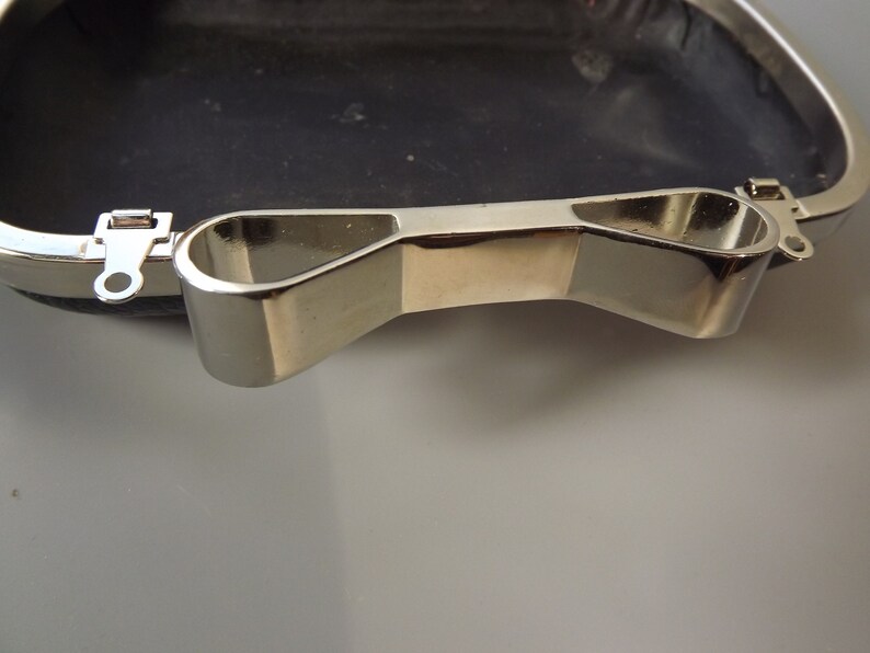 Green Artisan Ostrich Leg Leather Clutch With Bow Clasp Etsy