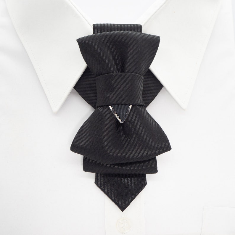 Black bow tie for wedding, wedding black tie, unique tie for groom, vertical bow tie, Ideal tie for weddings, proms, casual events, Timeless Style Tie
Handmade Necktie
Luxury Fashion Accessory
Classic Necktie
Fashion Tie
Elegant Neckwear
Modern Necktie
Black Tie Event
Chic Fashion Tie
Minimalist Bow Tie
Artisan Accessories
Perfect Gift for Him
Statement Neckwear
Stylish Tie
Tailored Necktie
Wedding Necktie
Formal Necktie
Luxury Necktie
Groomsmen Gift Idea
Handcrafted Men’s Wear
Unisex Tie