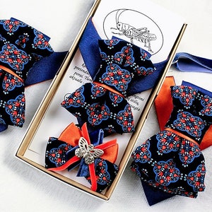 Bow ties for couple, Familly ties, Bow tie for women and men, Gift tie for a couple bee brooch