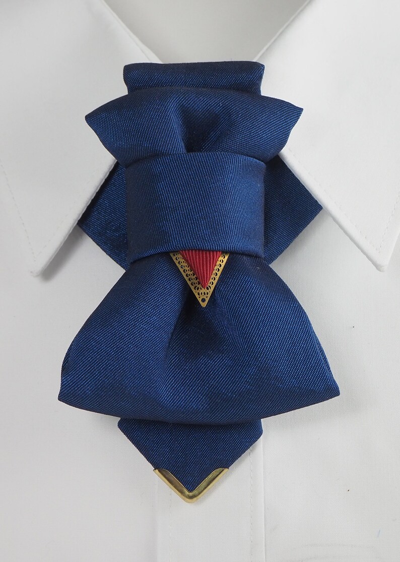 Blue bow tie, Blue wedding necktie, Metal tipped blue bowtie, Blue wedding necktie, Decorative blue tie for groom