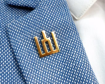 Gold Lithuanian Columns Lapel Pin – Gediminas Pillars Tie Badge, Patriotic Gift, Suit Brooch