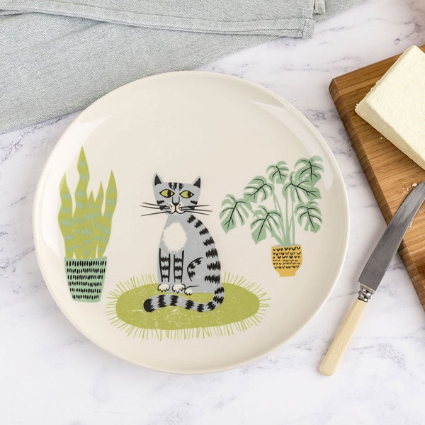 Handmade Ceramic, Cat Dinner Plate 2, designed in the UK by Hannah Turner. Perfect Plate for dinner, large dining plate. Gift Boxed plate