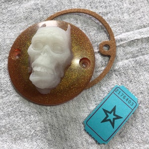 Bat-zombie phosphorescent Points Cover for Harley Sportster XL , Evolution Big Twins (Shovelhead, Evo) /2176403