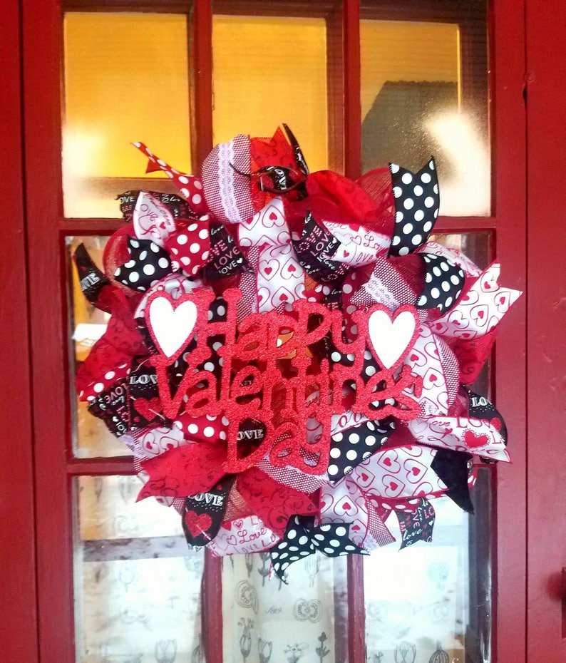 Valentine/'s Day Gift Be Mine Sign Valentine/'s Day Decoration Galentine/'s Day Valentine/'s Day Mesh Door Wreath Valentine/'s Day Wreath