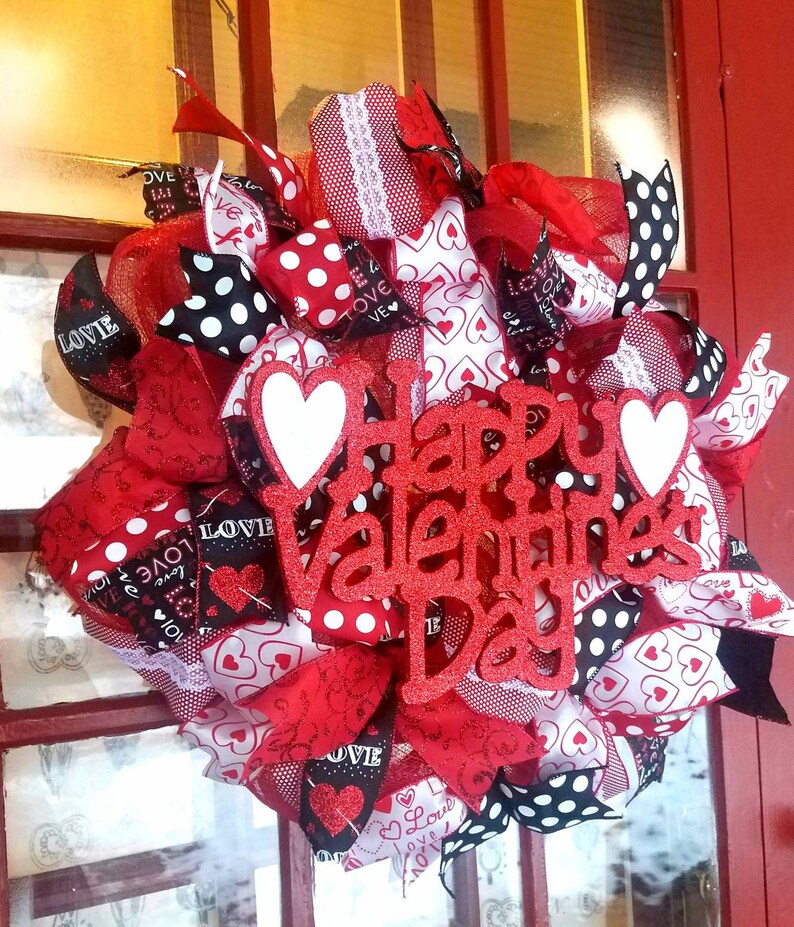 Valentine/'s Day Gift Be Mine Sign Valentine/'s Day Decoration Galentine/'s Day Valentine/'s Day Mesh Door Wreath Valentine/'s Day Wreath