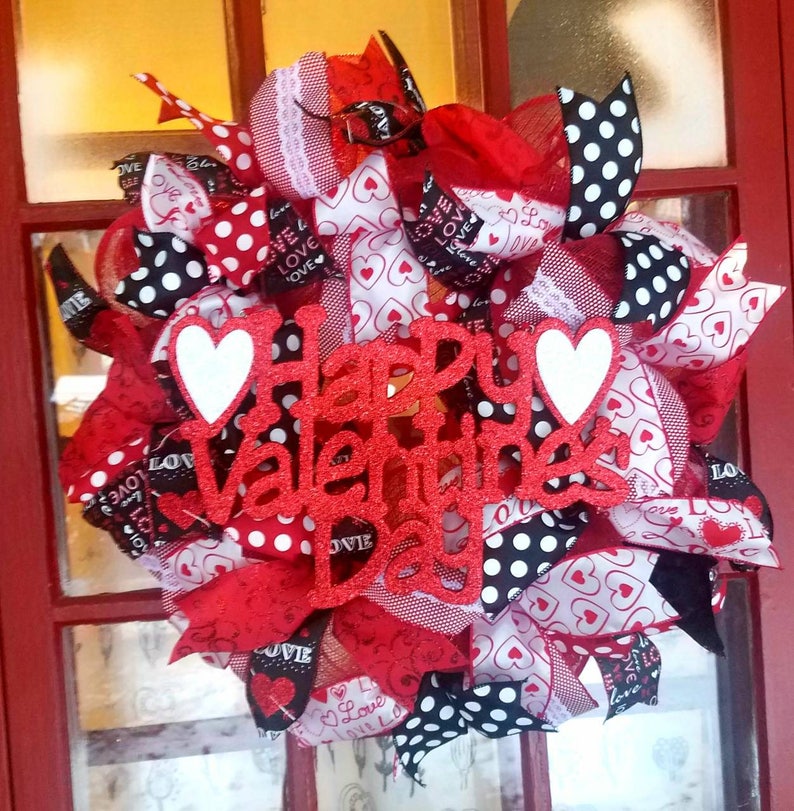 Valentine/'s Day Gift Be Mine Sign Valentine/'s Day Decoration Galentine/'s Day Valentine/'s Day Mesh Door Wreath Valentine/'s Day Wreath