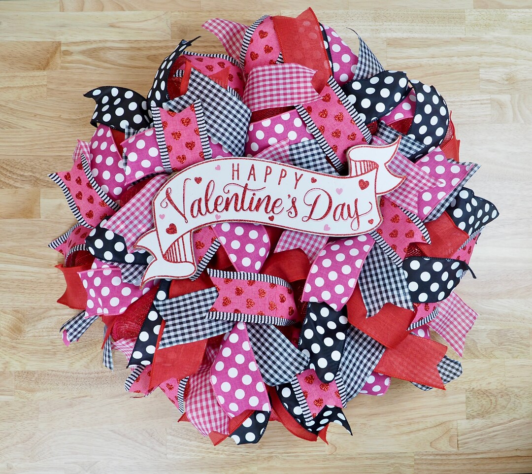 Pink and Red Valentine's Day Wreath Valentine's Day