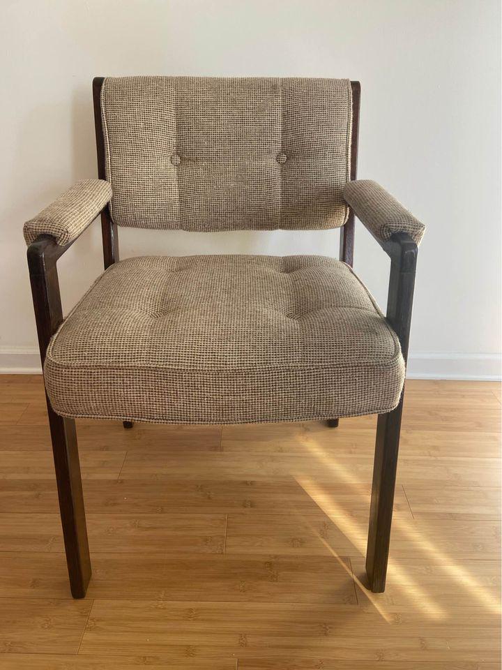 old maison chair ① Signal Oversized Accent Chair from Paula Deen Home – Samsen