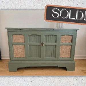 SOLD! | Vintage Stereo Cabinet & Record Player | GE Record Player | Unique Mid-Century Modern Decor | Media Console | Turntable Stand