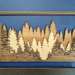 Arte mural con escena de bosque en madera en capas: hecho en Canadá