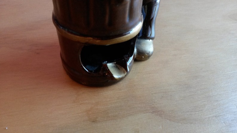 B11 Vintage Brown Ceramic Drunk Man Hugging a Fire Hydrant Ashtray