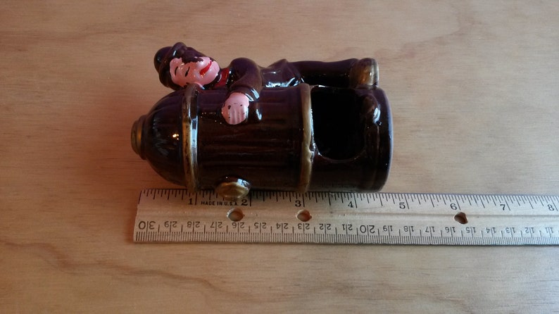 B11 Vintage Brown Ceramic Drunk Man Hugging a Fire Hydrant Ashtray