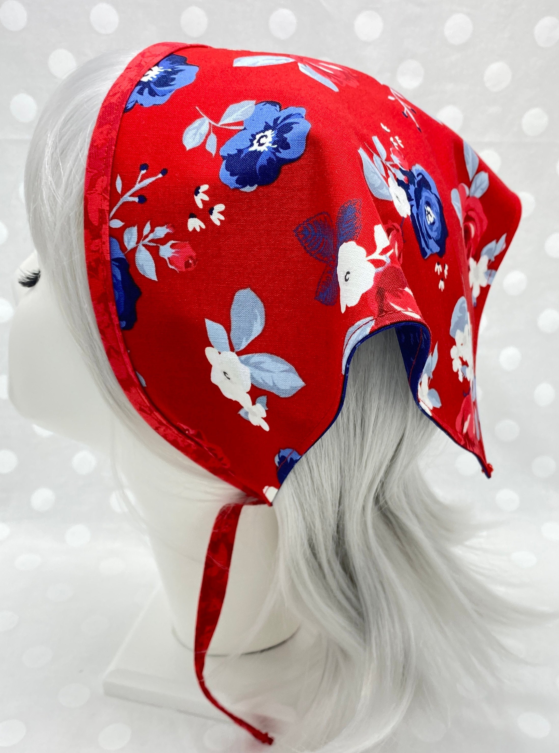 Red Floral Triangle Hair Scarf: Non-Slip Cotton Kerchief with Beaded Ties