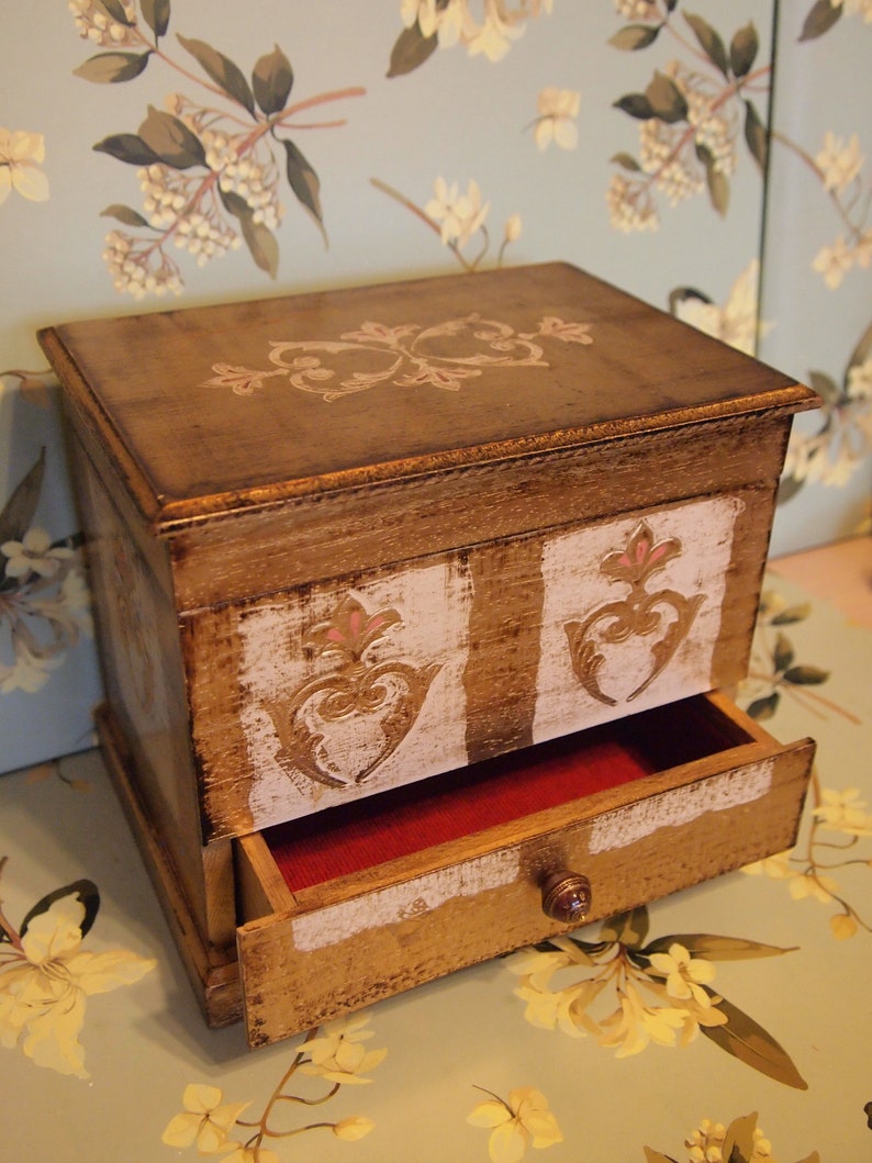 Hand Stenciled Painted Gilded Embossed Fleur de Lis 7.75 Italian Style Decorated Wood Vintage Florentine Musical Jewelry Box