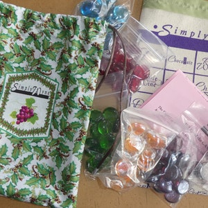Simply Wyne-Table Top Game-Holly- 21+ game-board game parties-Winery travels-Christmas lover gift-  Wine board game