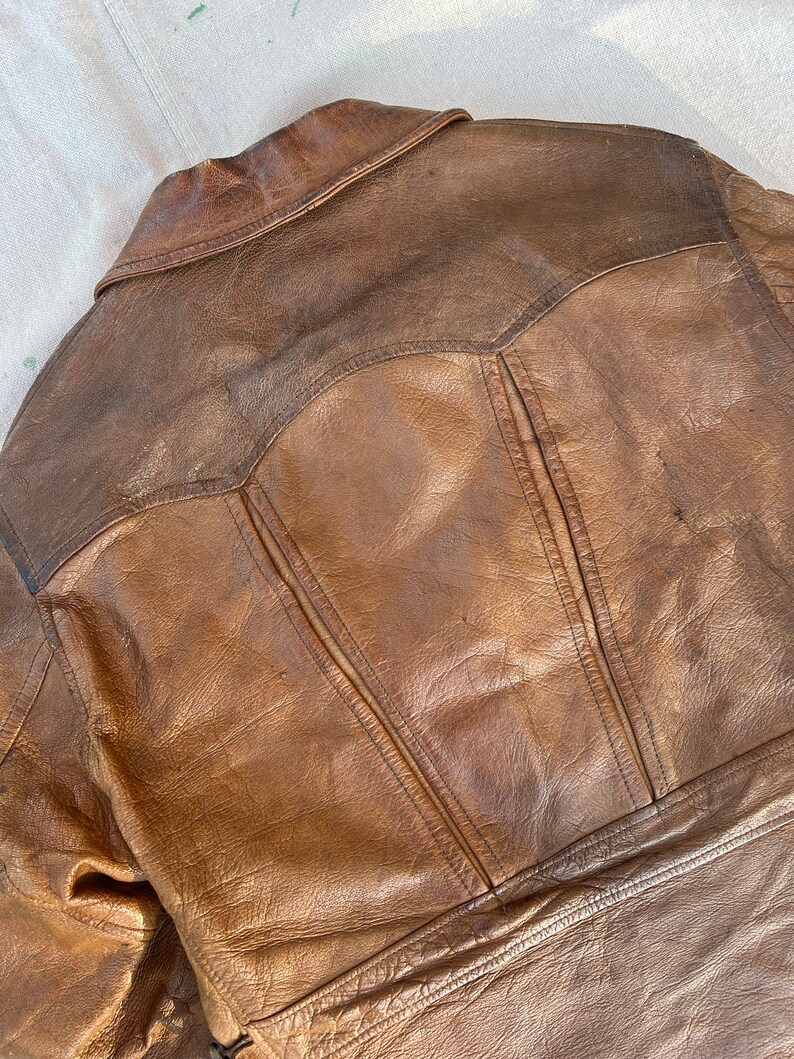 Rare vintage 1930s / 1940s leather jacket cinch back image 8