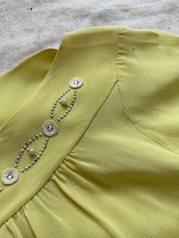 Vintage 30s 40s silk/rayon yellow blouse - image 2
