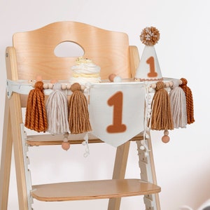 Neutral first birthday high chair banner