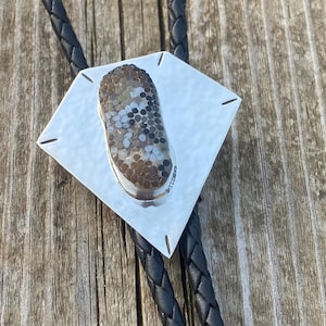 Handgemachte Sterling Silber Diamant Bolokrawatte, Mikro-Mosaik-Glas-Bolokrawatte, Benutzerdefinierte Geometrische Bolo, Braune Bolokrawatte, Diamant Bolokrawatte, Große Bolokrawatte