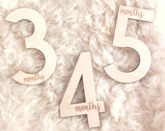Baby Milestone Cards - Monthly Baby Photo Prop - Baby Shower Gift -  Milestone Blocks - Wood milestone card - Baby Milestone Numbers