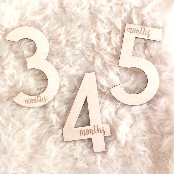 Baby Milestone Cards - Monthly Baby Photo Prop - Baby Shower Gift -  Milestone Blocks - Wood milestone card - Baby Milestone Numbers