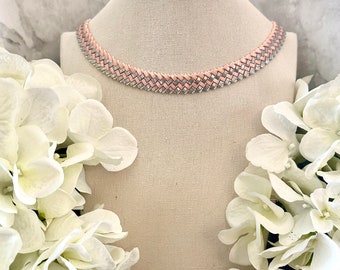Round Herringbone Necklace - Gloss Grey / Coral