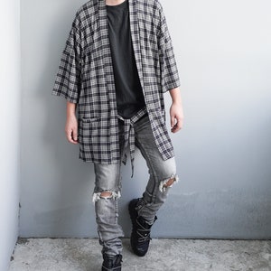 Men&#39;s Black Plaid Flannel Kimono Cardigan, Tartan Noragi Jacket, Oversized Street Haori Coat, Japan Streetwear, Loose Style Yukata Overcoat