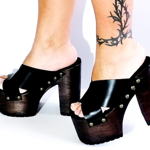 foam platform sandals 90s