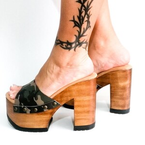 Tip toe sandals hotsell