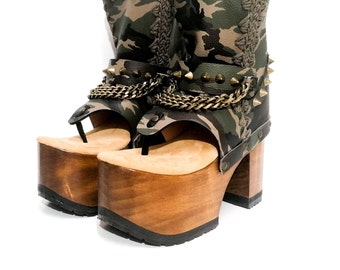 Unique Camouflage Leather Flip-Flop Style Platform Boots: Stand Out in Style!! Platform Flip Flops, Flip Flops, Platform Shoes