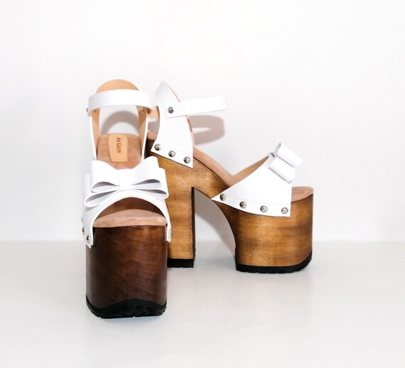 Creeer de glamour van Hollywood godinnen met plateauzolen en sandalen uit de jaren 70 en 90 Platformhakken platformsandalen platformschoenen Etsy Nederland
