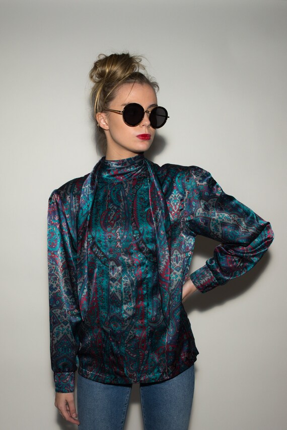 Vintage 70s Style Sportscraft Paisley, Pussy Bow B