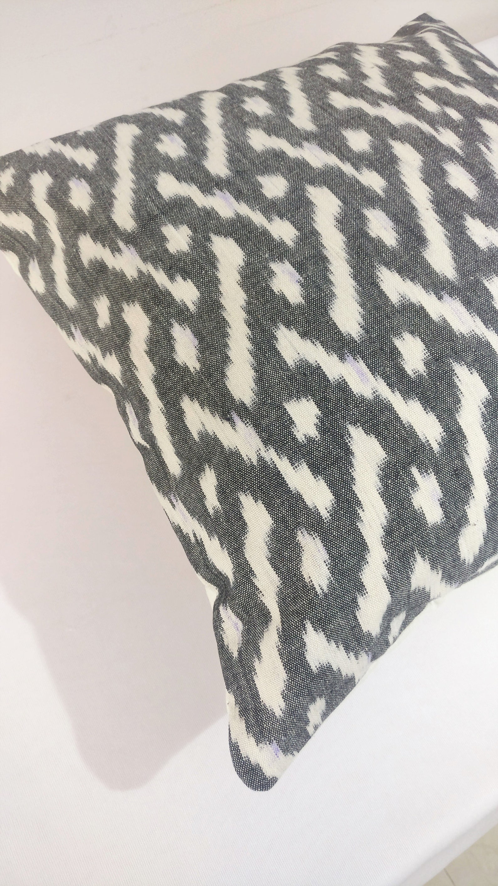 Grey White Pillow/ Grey Pillow Cover/ Ikat Pillow / Cotton Etsy