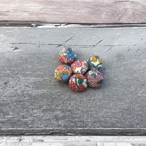 Liberty Fabric Buttons / Liberty Buttons / Junes Blossom Buttons