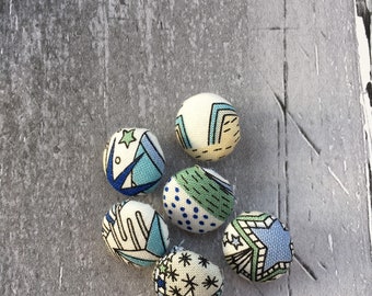 Liberty Print Fabric Buttons / Liberty Buttons / Adelajda Buttons
