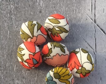 Liberty Print Fabric Buttons / Handmade Buttons /Liberty Buttons
