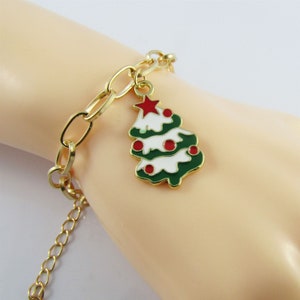 Chain Link Enamel Christmas Tree Charm Bracelet 20cm Great Stocking Filler