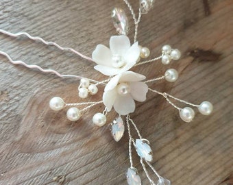 SINGLE PIN Romantic Bridal Flower Hair Pin with Pearls and Moonstone Crystals