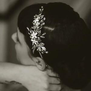 Beautiful Floral Silver and Gold Side Tiara, Bridal Headpiece, Wedding Tiara, Side Tiara, Floral Hair Accessories, Sparkle Tiara, Weddings