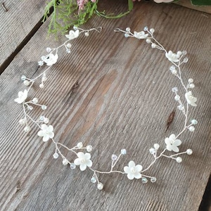 Delicate Floral Hair Vine, Bridal Hair Flowers, Wedding Hair Accessories, Floral Hair Crown, Bridal Hair Vine, Bridesmaids Hair Accessories