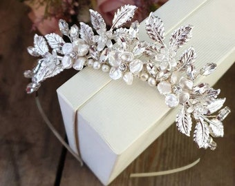 Keshi Pearl and Sparkle Floral Bridal Tiara, Floral Bridal Crown, Leaf Crown, Boho Wedding, Pearl Tiara, Crystal Hair Crown, Hair Flowers