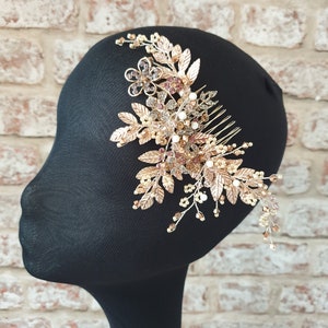 Nature Inspired Bridal Hair Comb in Rose Gold, Floral Wedding Headpiece, Pearl and Crystal Hair Accessory, Hair Flowers