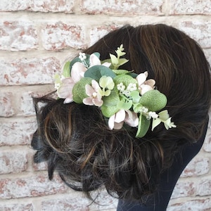 Floral Hair Comb, Eucalyptus Hair Accessories, Succulents for Weddings, Bridesmaid Hair Accessories, Hair Flowers, Bridal Hair Flowers, Rose